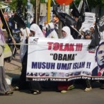 Anti-Democracy, Supremacist Group Hizb ut-Tahrir Leads Protests Against Barack Obama