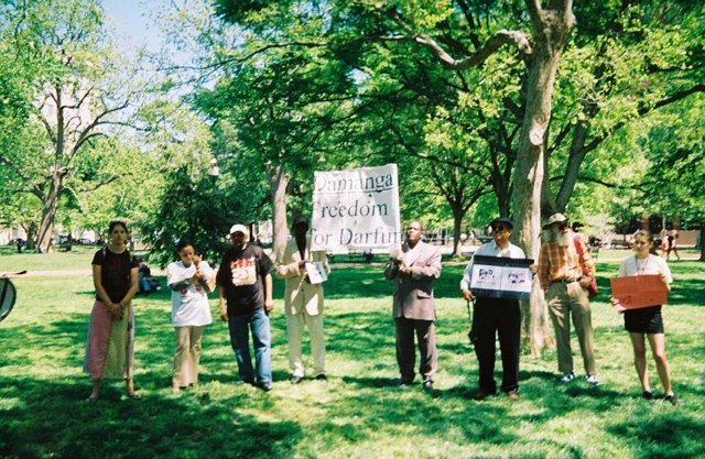 April 30, 2010 - Protesters at White House / Lafayette Park - Image 3
