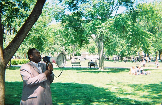 Mohamed Yahya Speaks of Disappointment in U.S. Obama Administration in Front of White House in Lafayette Park