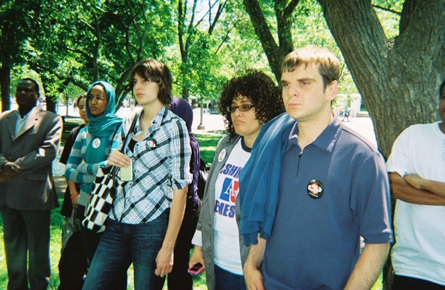 April 30, 2010 - Protesters at White House / Lafayette Park - Image 1