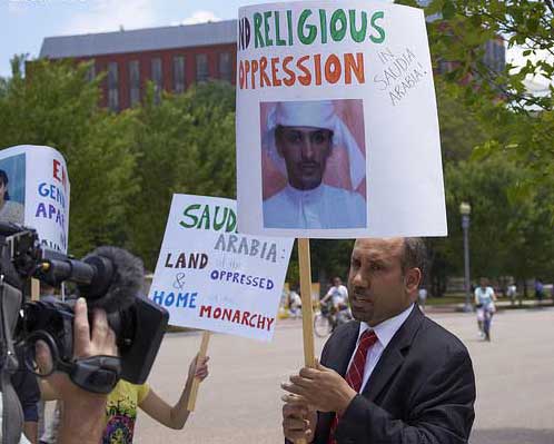The Gulf Institute Director Ali Al-Ahmed Tells Media of the Religious Oppression and Imprisonment of Hadi Al-Mutif in Saudi Arabia 
