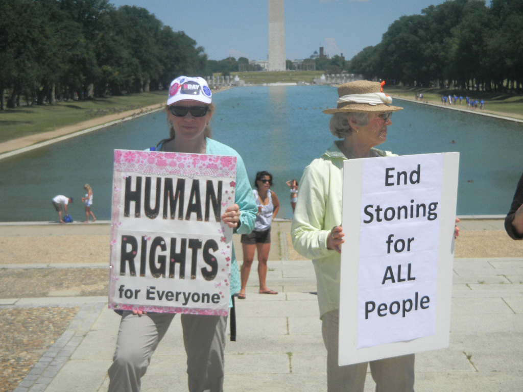 United4Equality at Lincoln Memorial Defying Stoning of Women (Carolyn Cook - Left, and Maureen Gehrin - Right) 